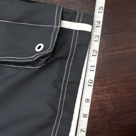 New Mens XL Swim Trunks, Grey, 4 Pockets - Picture 7 of 16